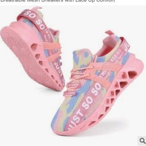 NEW Just So So Camo Running Shoes! 8.5